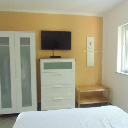 Apartment Kolman Cres Extérieur photo